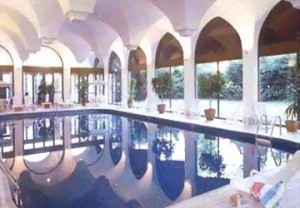 london-marriott-hotel-regents-park-outdoor-swimmingpool.9